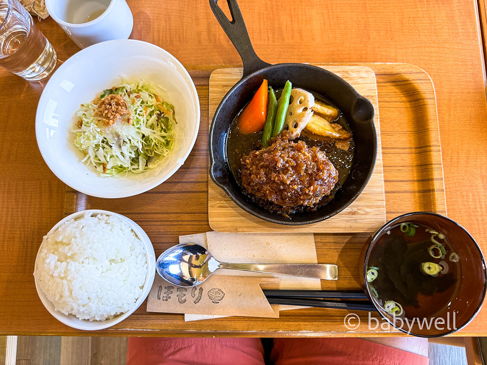 糸島豚とA5ランク黒毛和牛の手ごねハンバーグ定食